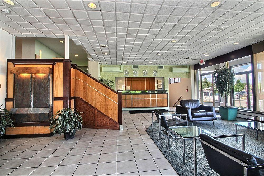 Best Western Plus Milwaukee West Restaurant bilde