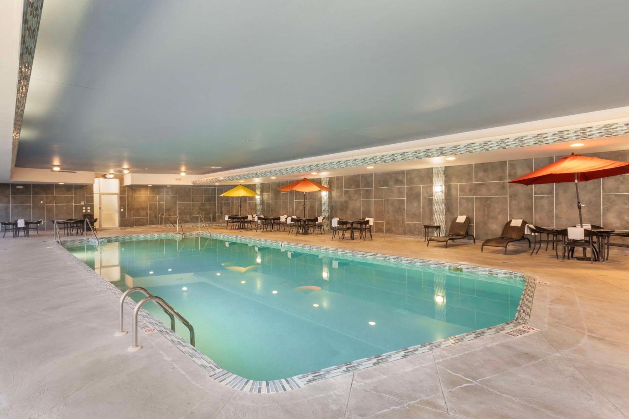 Best Western Plus Milwaukee West Eksteriør bilde